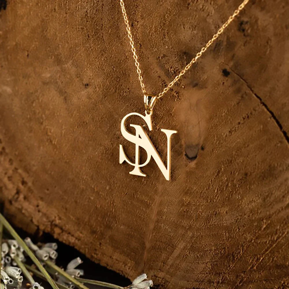 Initials Necklace | Draag de liefde bij je