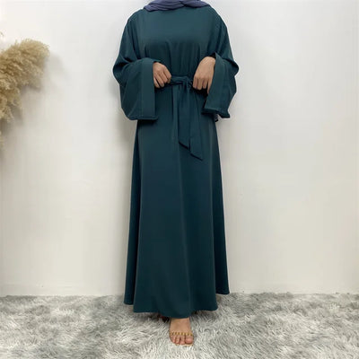 Modest vrouwen abaya