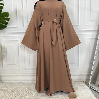 Modest vrouwen abaya