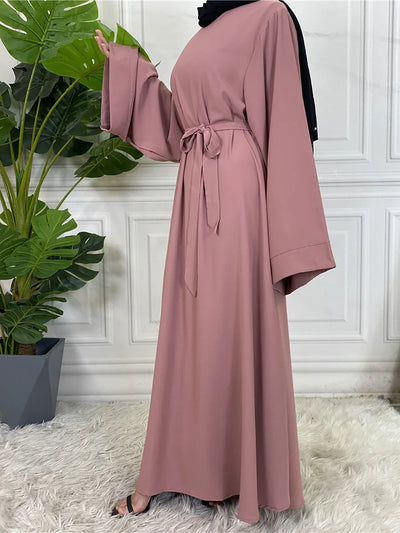 Modest vrouwen abaya