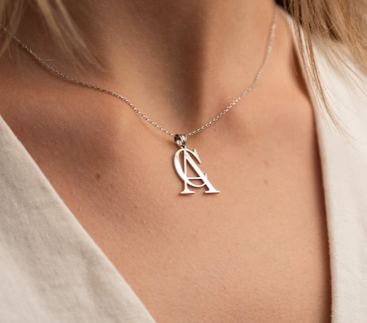 Initials Necklace | Draag de liefde bij je